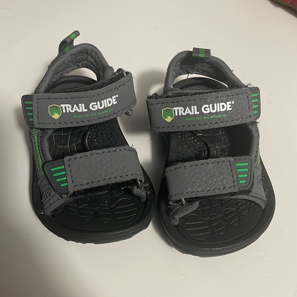 Trail Guide baby boy shoes size 3